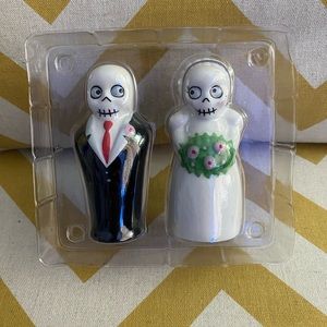 Darling “Newly Dead “ salt and pepper shakers